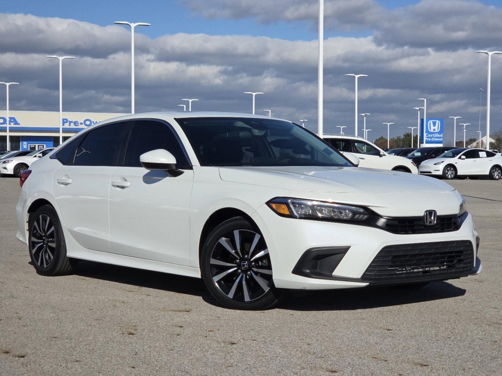 Used 2023 Honda Civic EX image 2