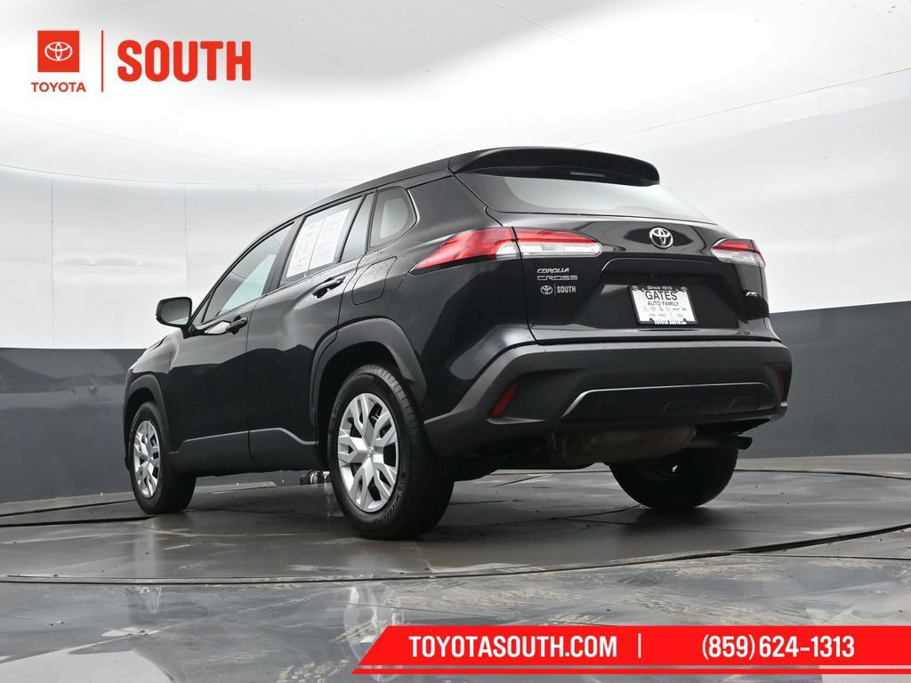 Used 2024 Toyota Corolla Cross L AWD/4WD image 41