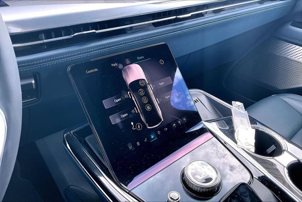 Certified 2025 Cadillac Escalade IQ Sport 2 AWD/4WD image 15