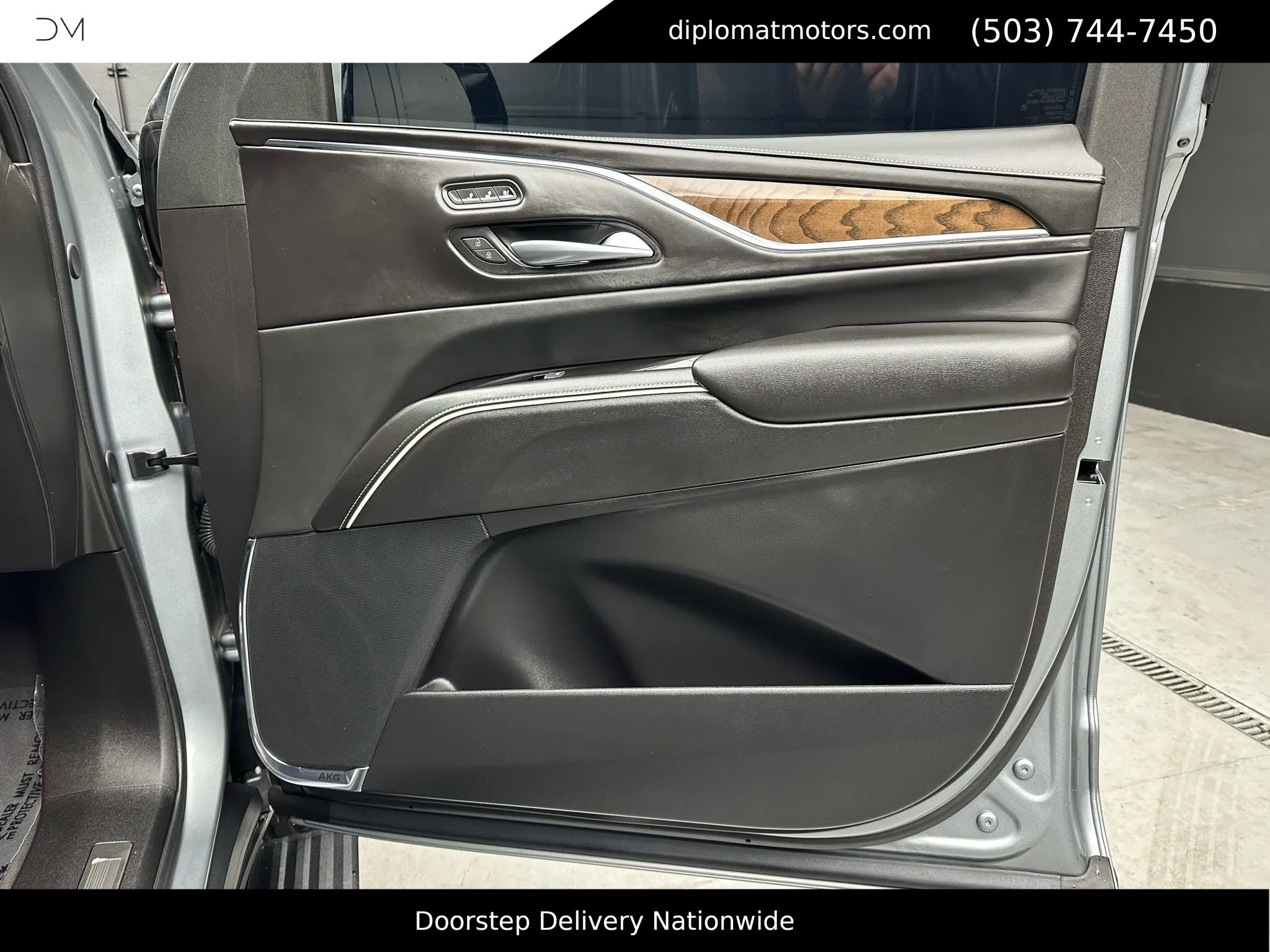 Used 2023 Cadillac Escalade ESV Sport Platinum w/ LPO, ONYX Package image 38