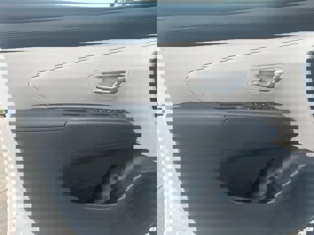 New 2026 Hyundai Tucson SE image 13