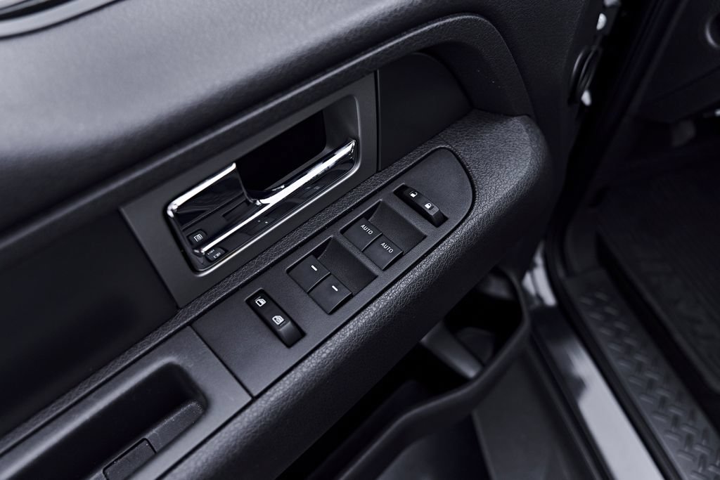 Used 2013 Ford F150 Raptor w/ Luxury Equipment Group AWD/4WD image 38