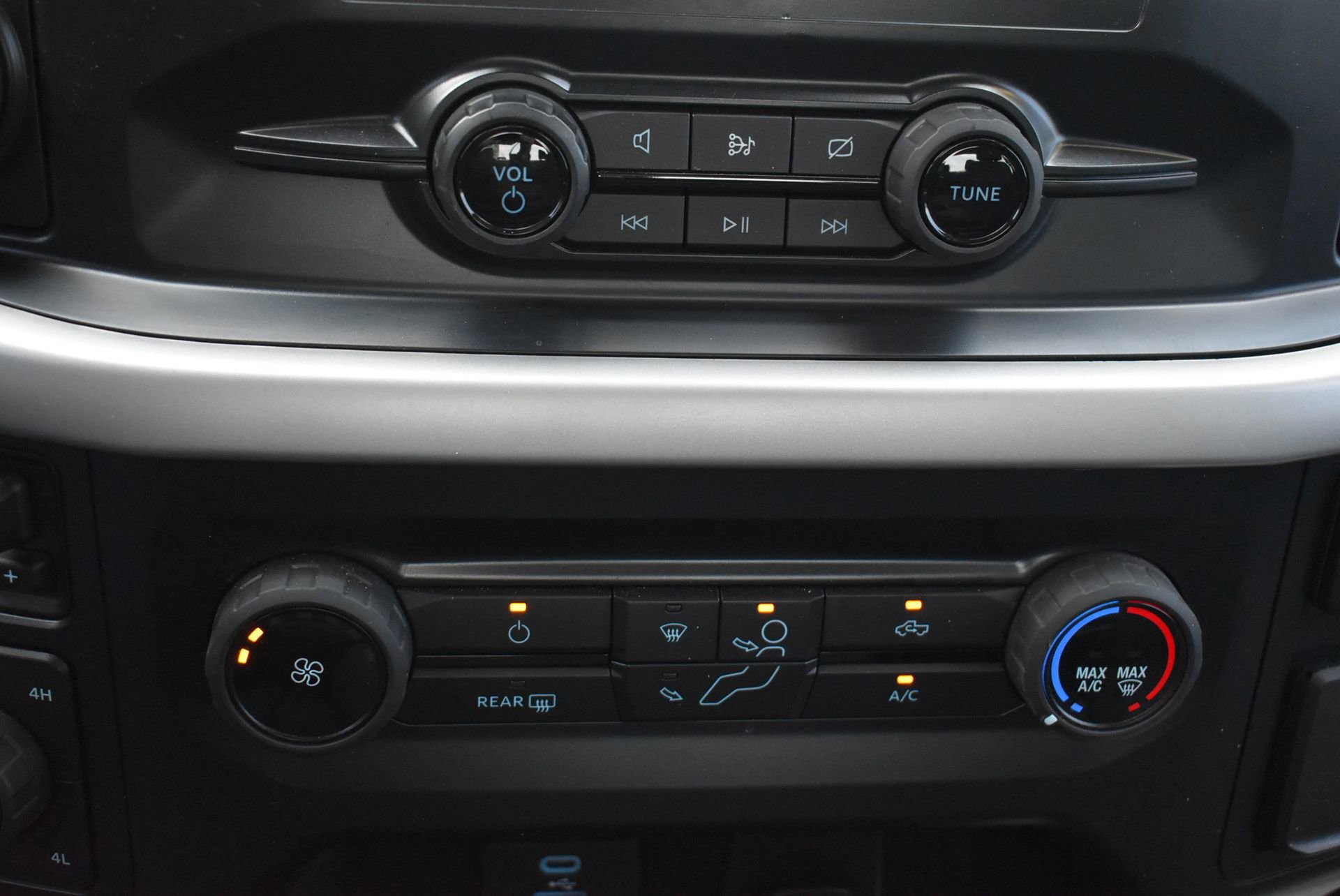 Used 2022 Ford F150 XLT w/ XTR Package AWD/4WD image 27