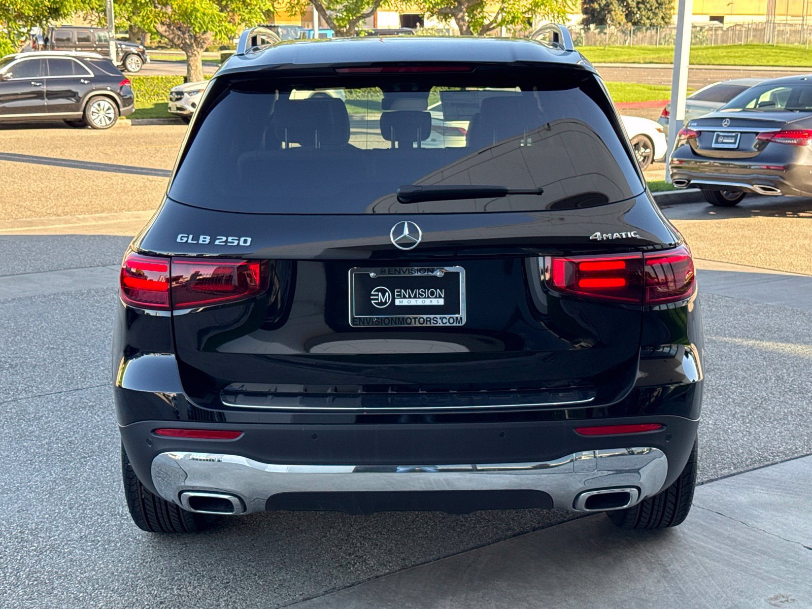 New 2026 Mercedes-Benz GLB 250 4MATIC image 9
