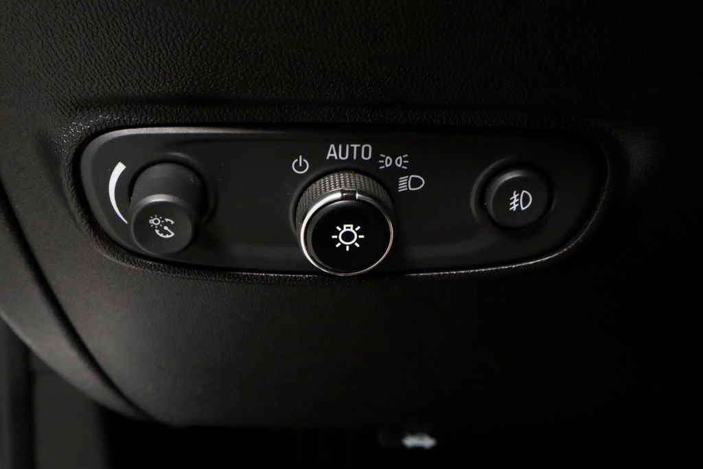 Used 2022 Chevrolet Equinox Premier AWD/4WD image 28