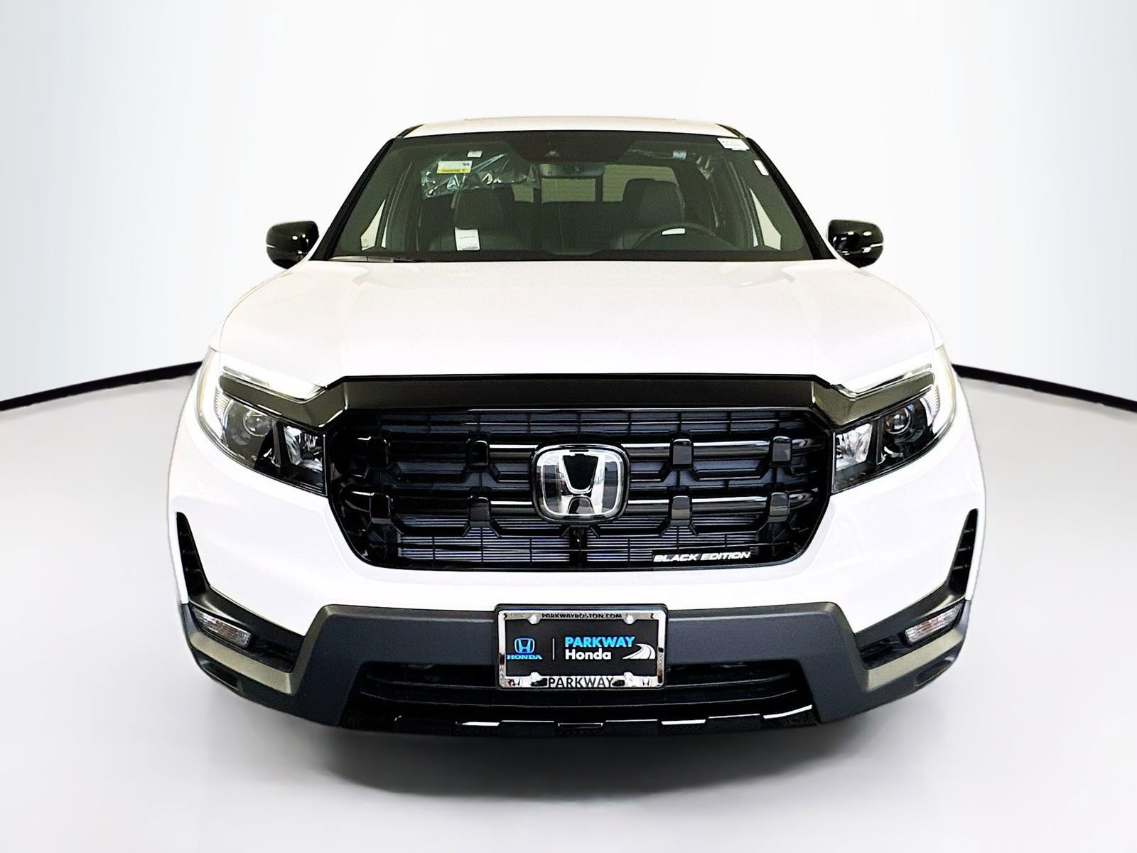 Used 2025 Honda Ridgeline Black Edition image 2