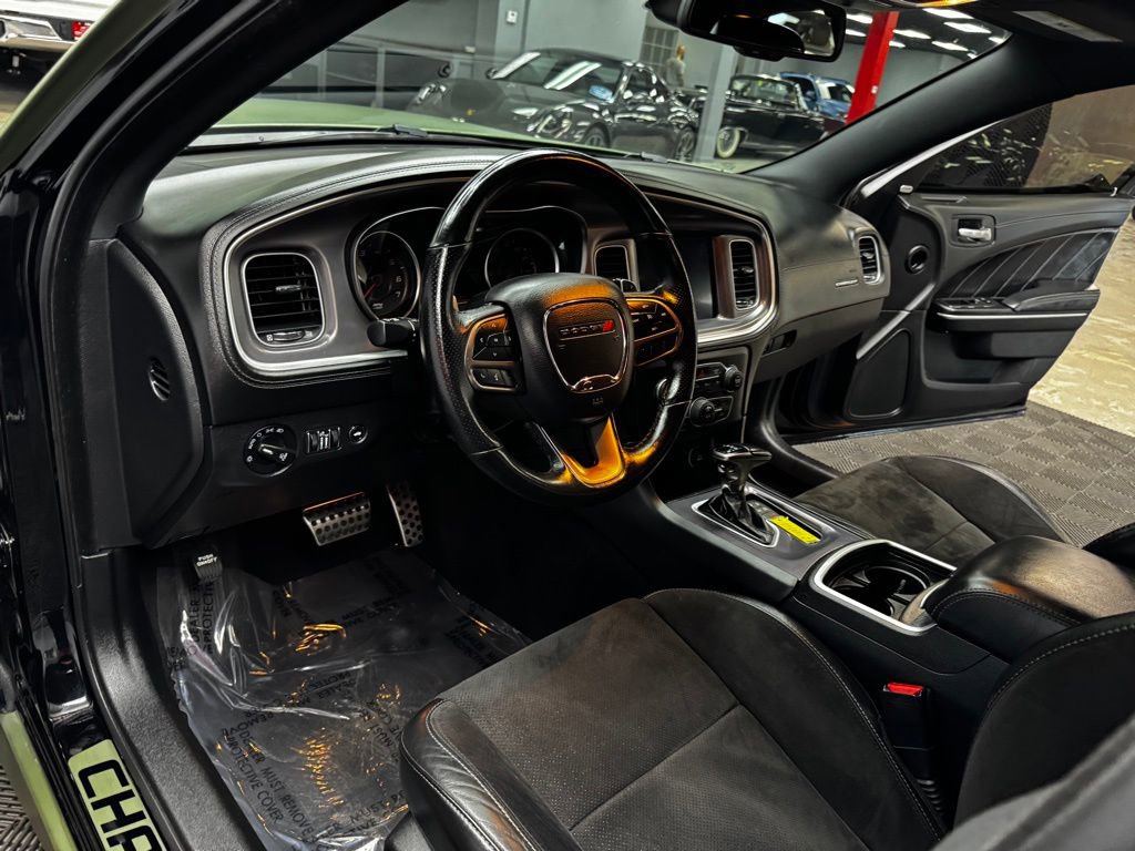 Used 2020 Dodge Charger R/T w/ Plus Group RWD image 37