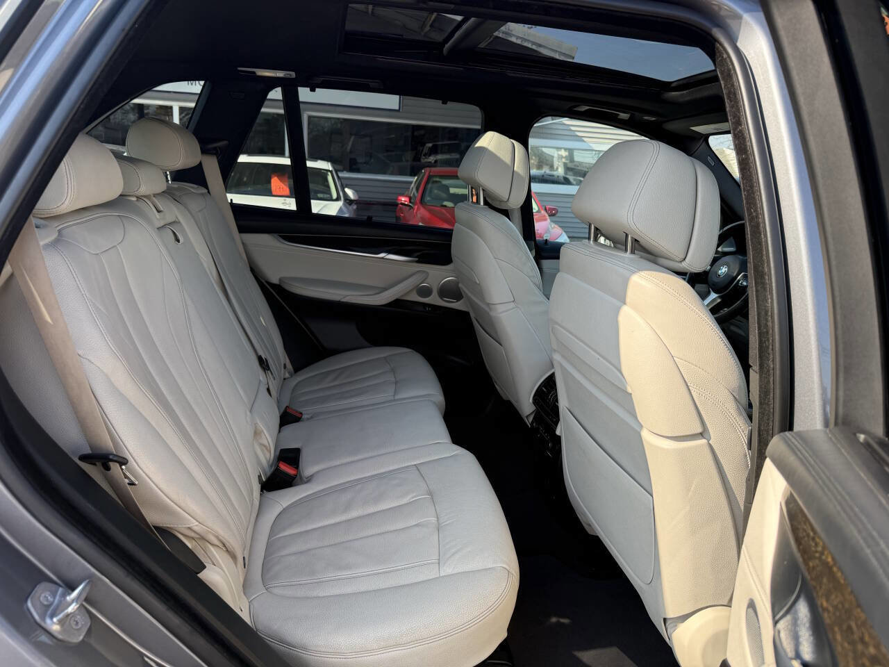 Used 2016 BMW X5 xDrive50i AWD/4WD image 16