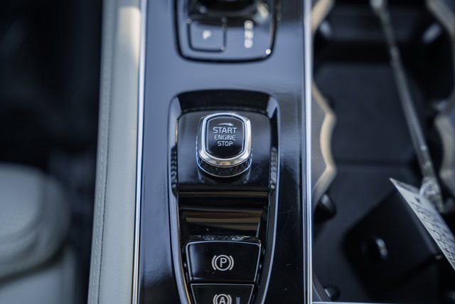 New 2026 Volvo XC90 B6 Ultra w/ Protection Package Premier image 26