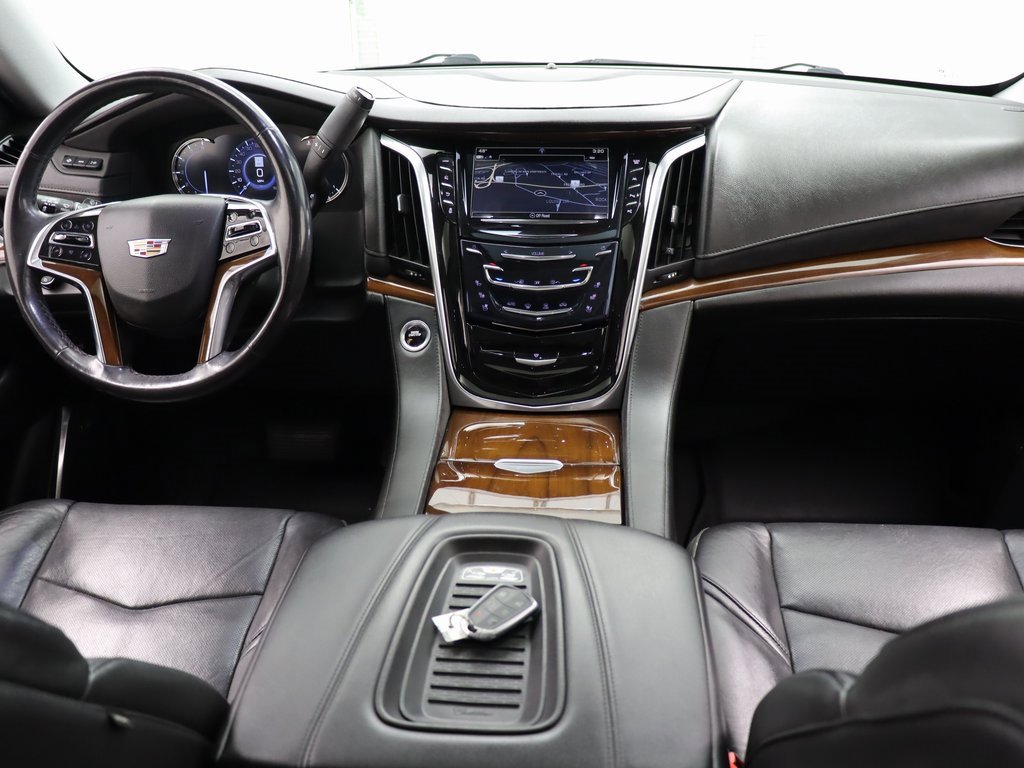 Used 2020 Cadillac Escalade ESV Premium Luxury image 37