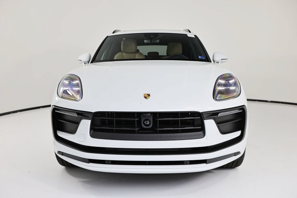 New 2026 Porsche Macan AWD/4WD image 10