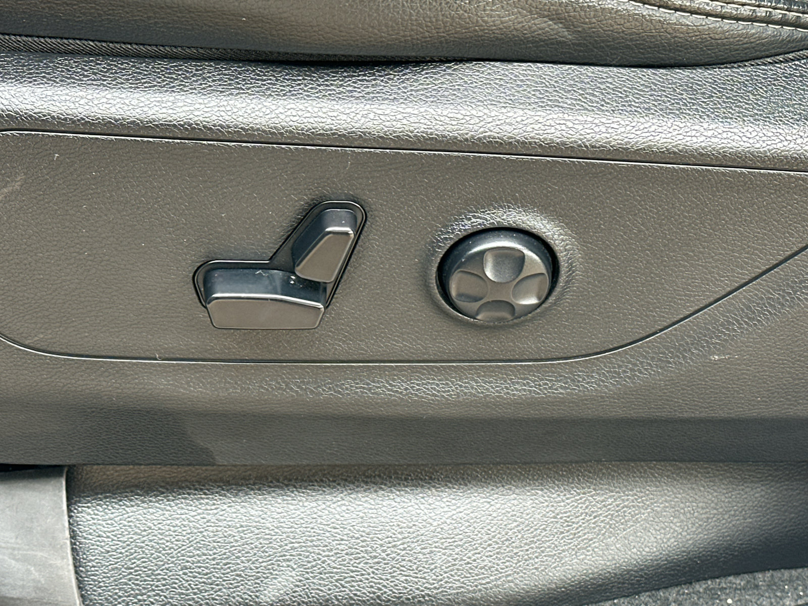 Used 2021 RAM 1500 Sport w/ Leather & Sound Group AWD/4WD image 34