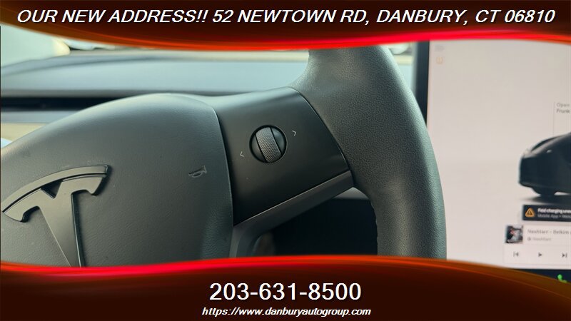 Used 2024 Tesla Model Y 2WD image 16