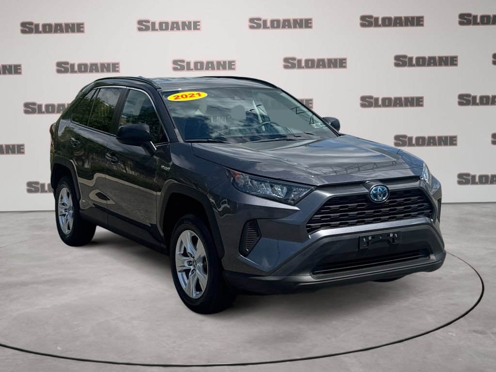 Used 2021 Toyota RAV4 LE AWD/4WD image 7