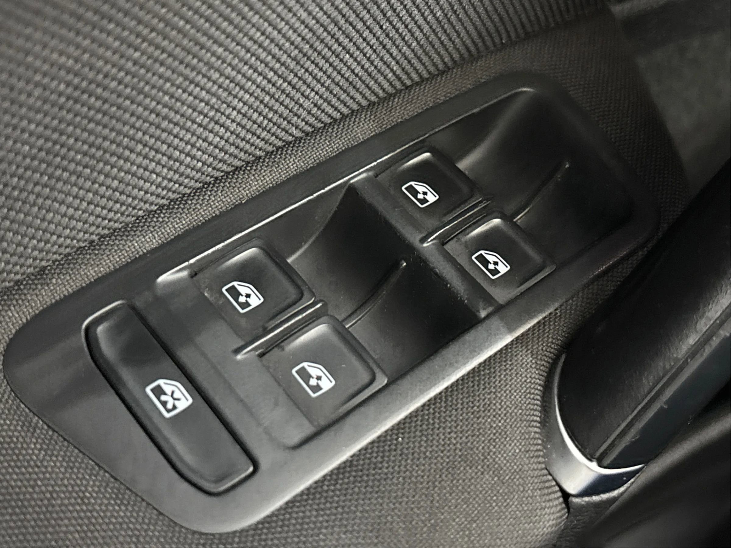 Used 2019 Volkswagen GTI SE image 40