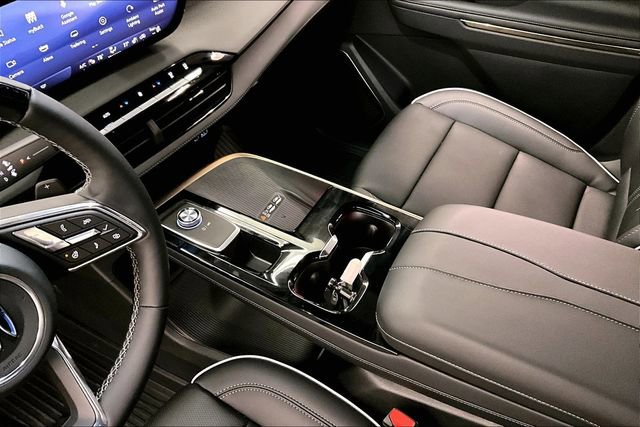 Used 2025 Buick Enclave Avenir w/ Super Cruise Package image 14