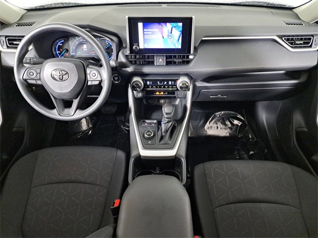 Used 2025 Toyota RAV4 XLE image 16