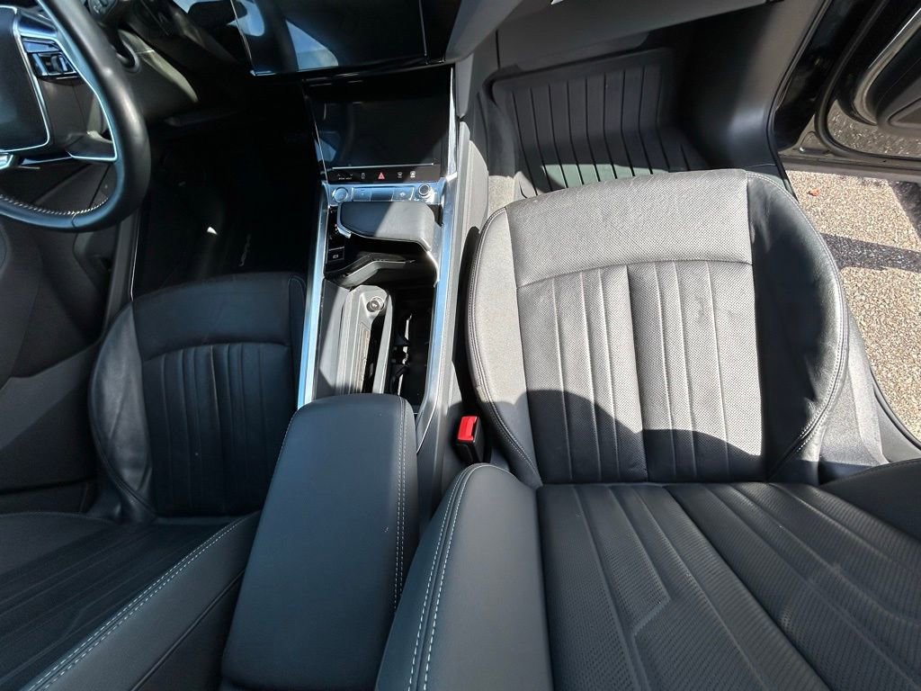 Used 2019 Audi e-tron Premium Plus AWD/4WD image 45
