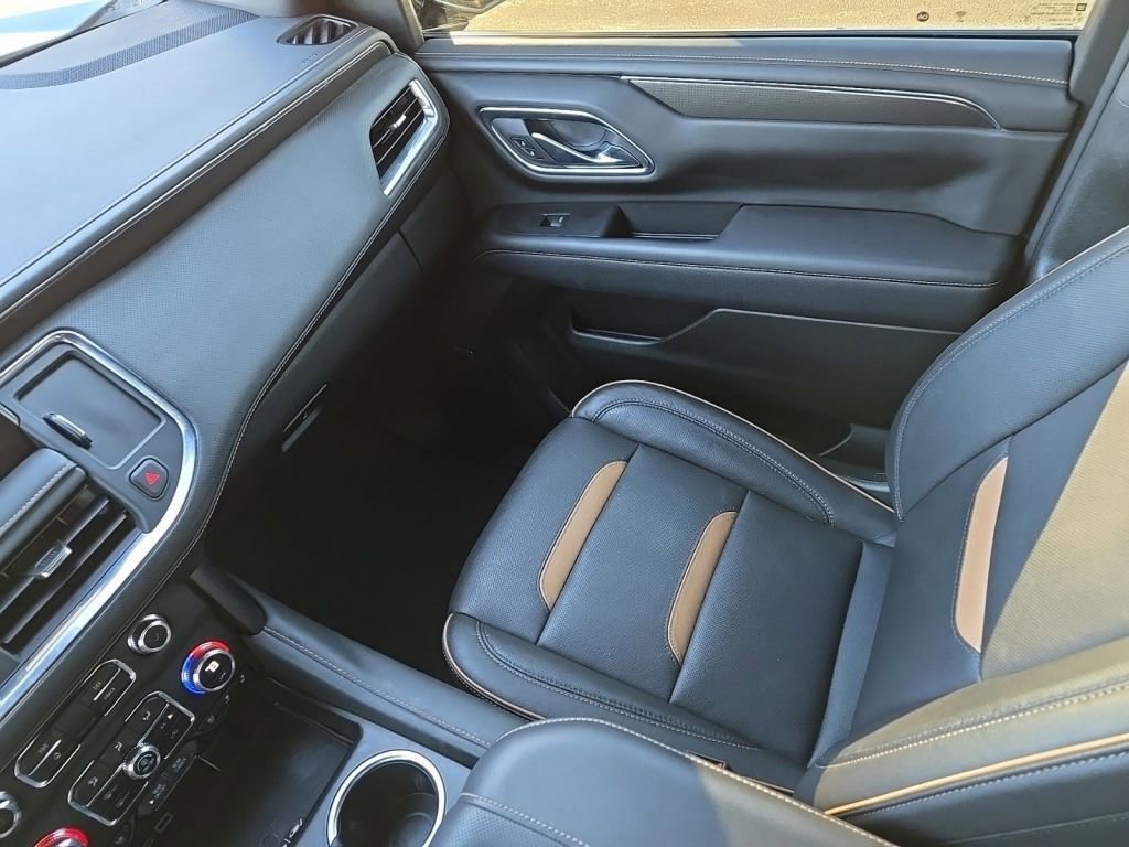 Used 2023 GMC Yukon AT4 w/ Max Trailering Package image 19