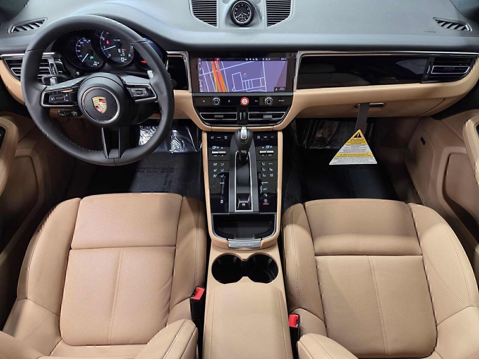 Certified 2026 Porsche Macan AWD/4WD image 13