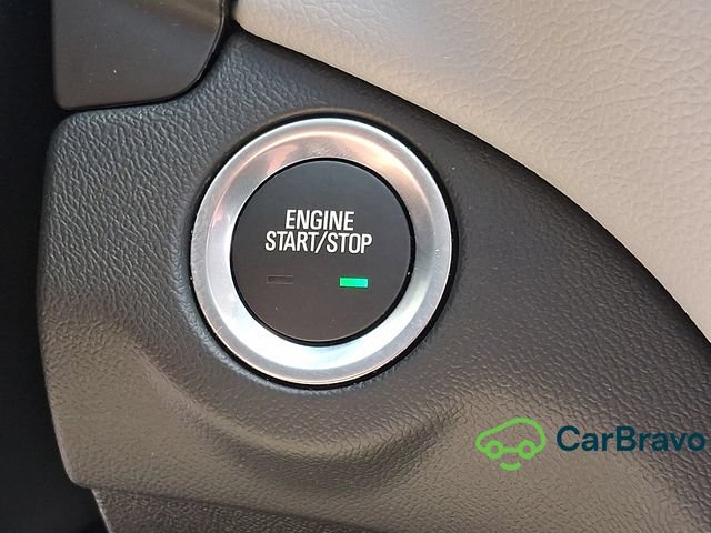 Used 2024 Chevrolet Equinox LT FWD image 29