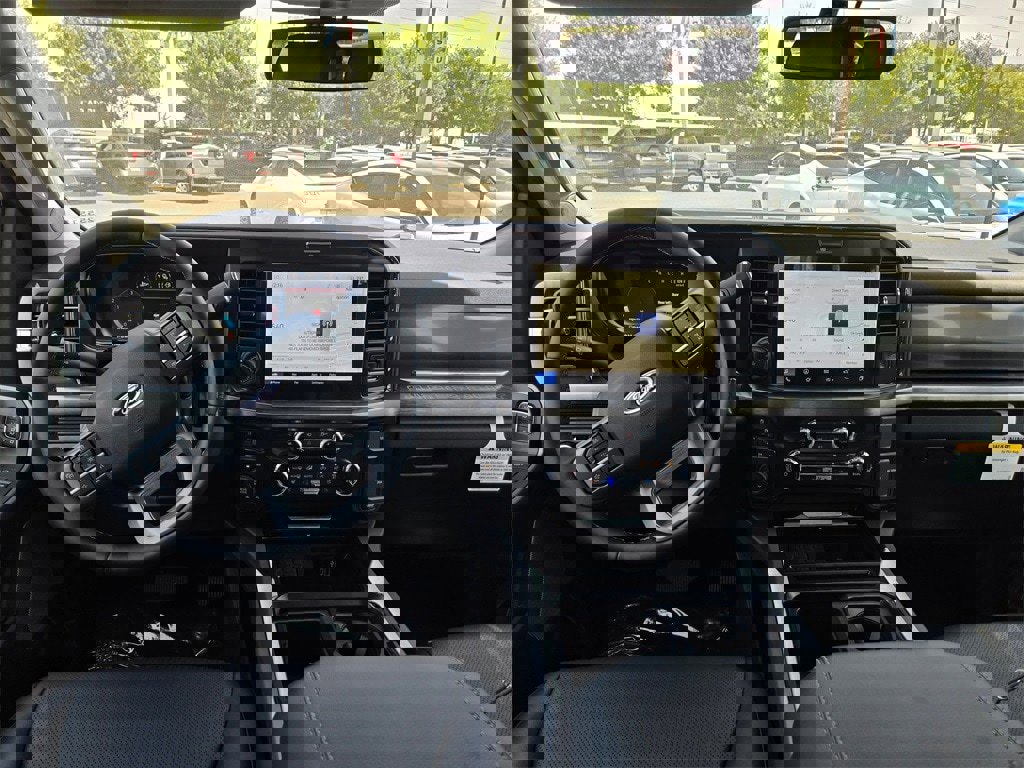 New 2025 Ford F350 Lariat w/ Lariat Ultimate Package image 10