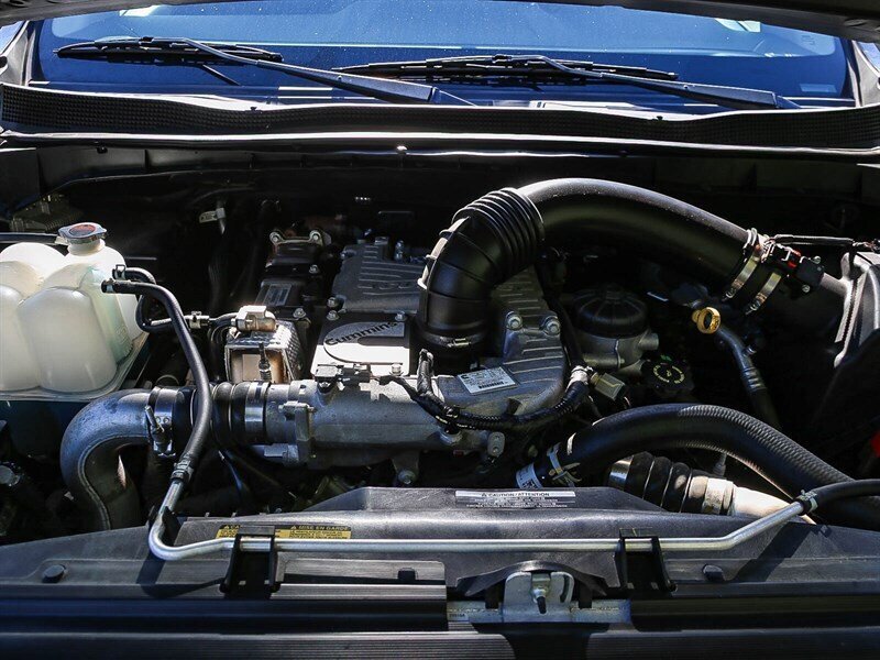 Used 2017 Nissan Titan SV RWD image 35