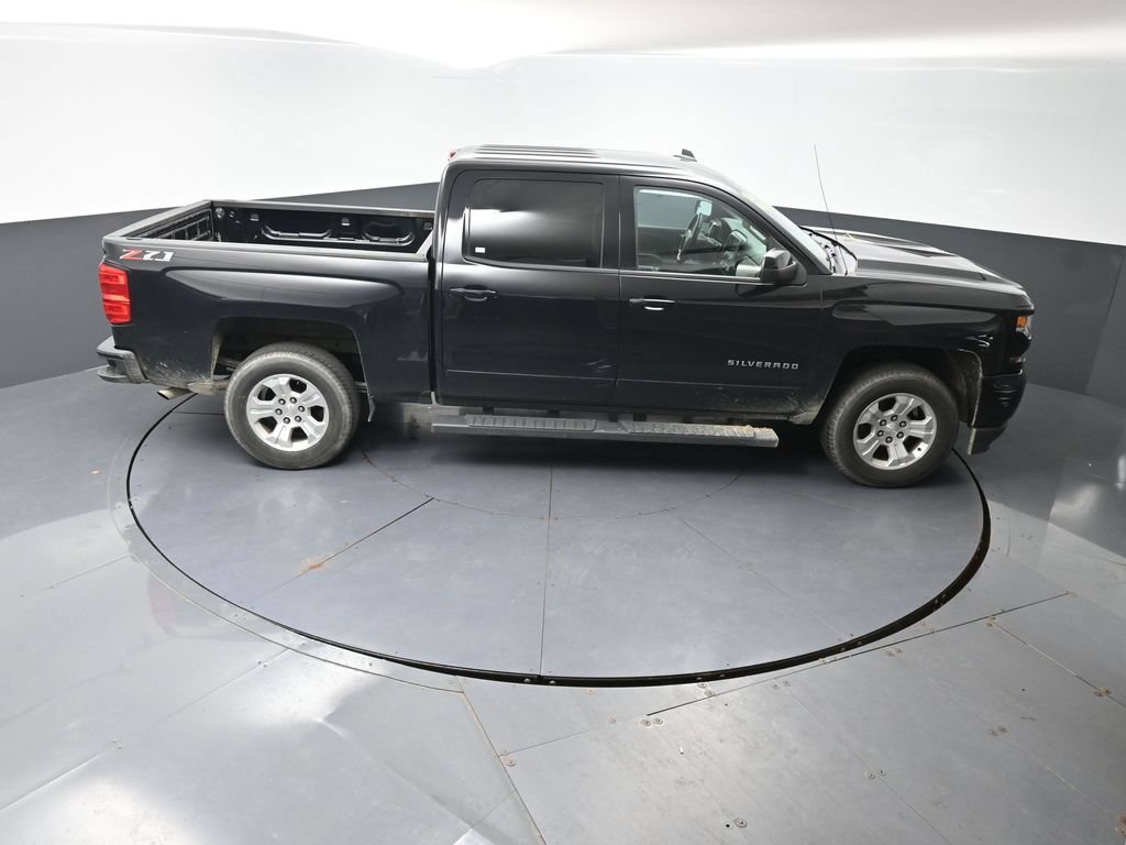 Used 2018 Chevrolet Silverado 1500 LT w/ All Star Edition AWD/4WD image 10