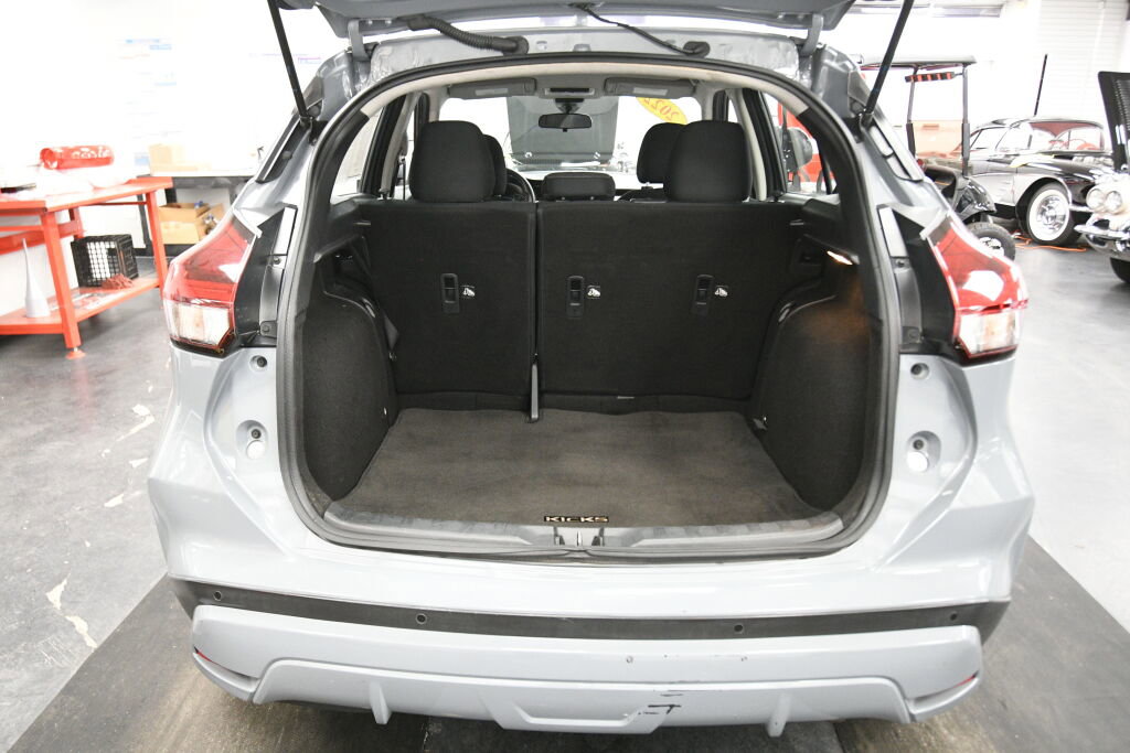 Used 2022 Nissan Kicks SV image 22