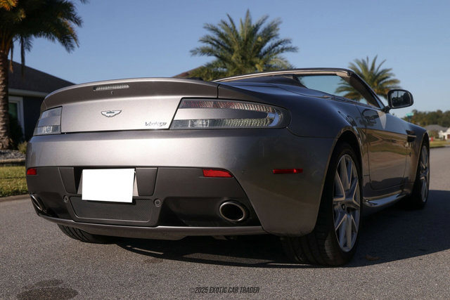 Used 2012 Aston Martin V8 Vantage Roadster image 8