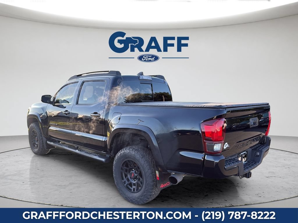 Used 2019 Toyota Tacoma TRD Sport AWD/4WD image 10