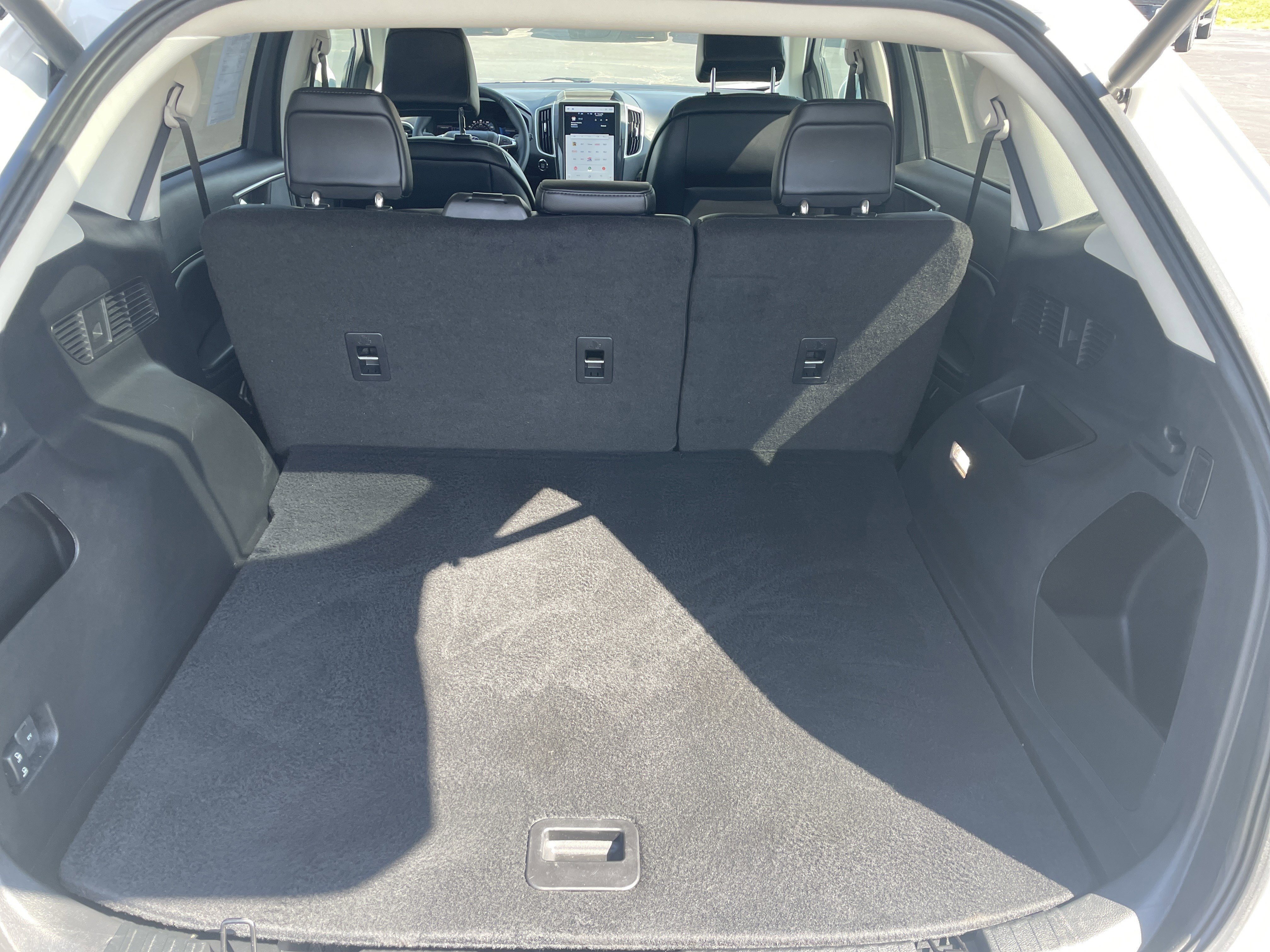 Used 2024 Ford Edge SEL w/ Convenience Package image 23