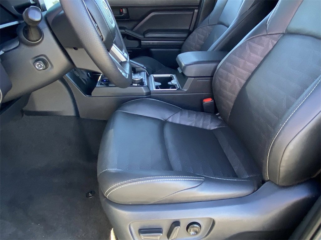 Certified 2025 Toyota 4Runner TRD Off-Road Premium image 20