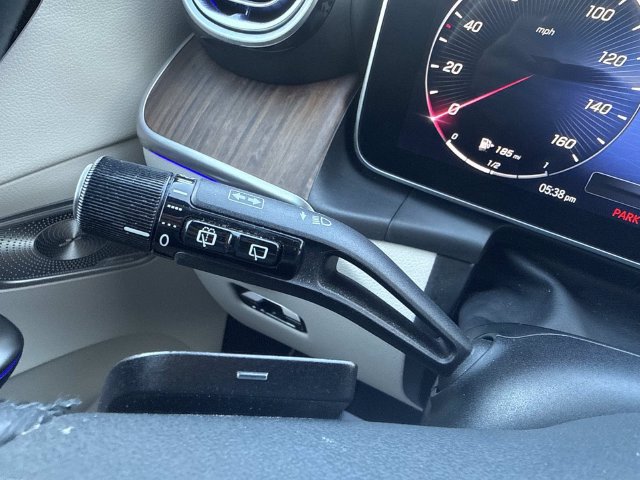 Used 2023 Mercedes-Benz GLC 300 4MATIC image 71