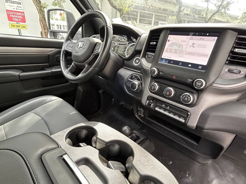 New 2024 RAM 3500 Tradesman AWD/4WD image 10