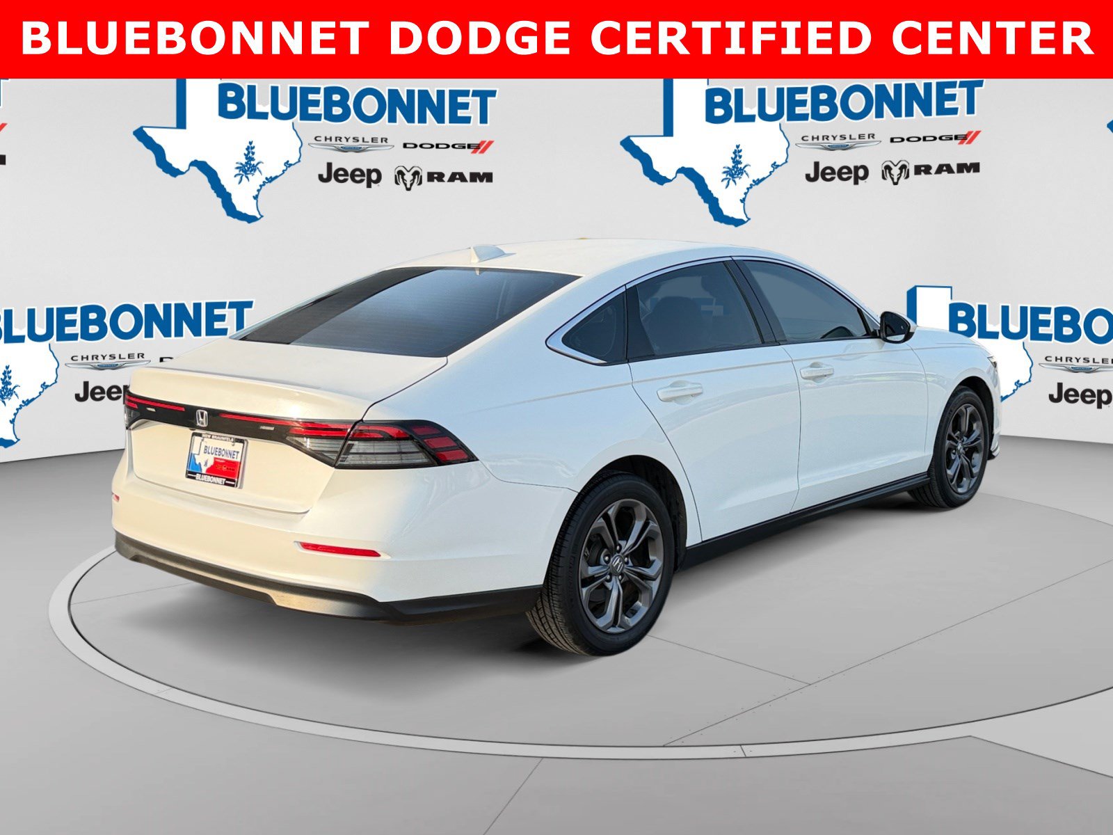 Used 2023 Honda Accord EX image 5
