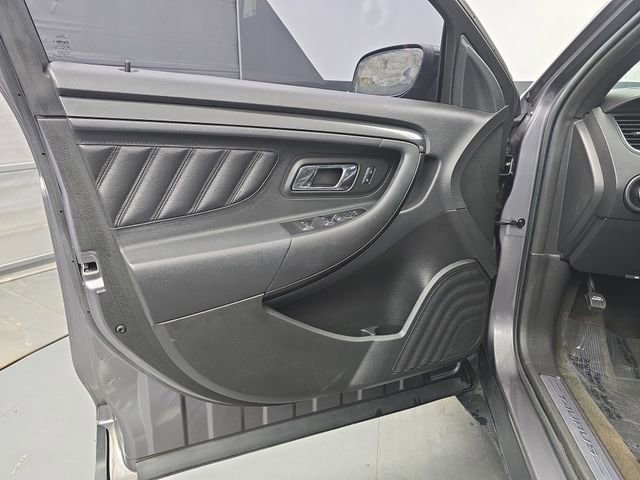 Used 2013 Ford Taurus SHO image 14