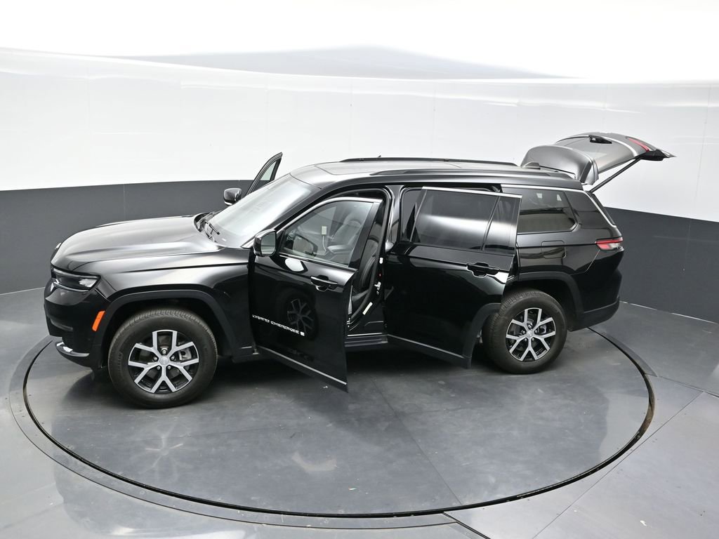 Used 2024 Jeep Grand Cherokee L Limited w/ Luxury Tech Group II image 37