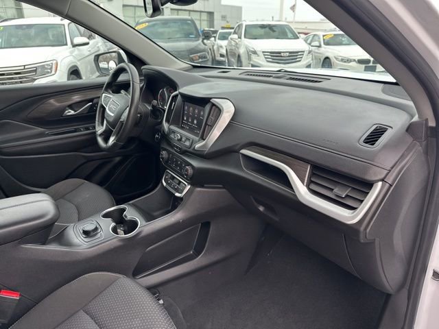 Used 2022 GMC Terrain SLE image 25