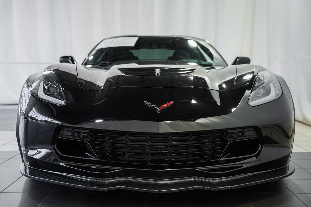 Used 2017 Chevrolet Corvette Z06 RWD image 2