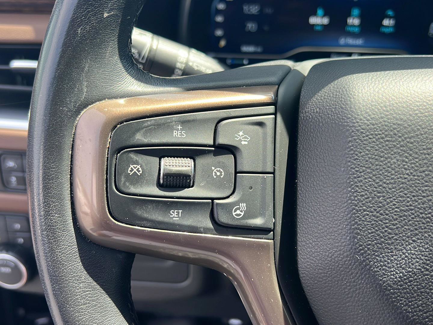 Used 2022 Chevrolet Tahoe High Country image 23