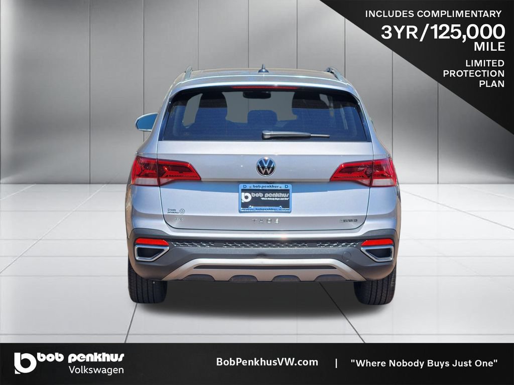 Used 2023 Volkswagen Taos SE w/ Panoramic Sunroof Package AWD/4WD image 26