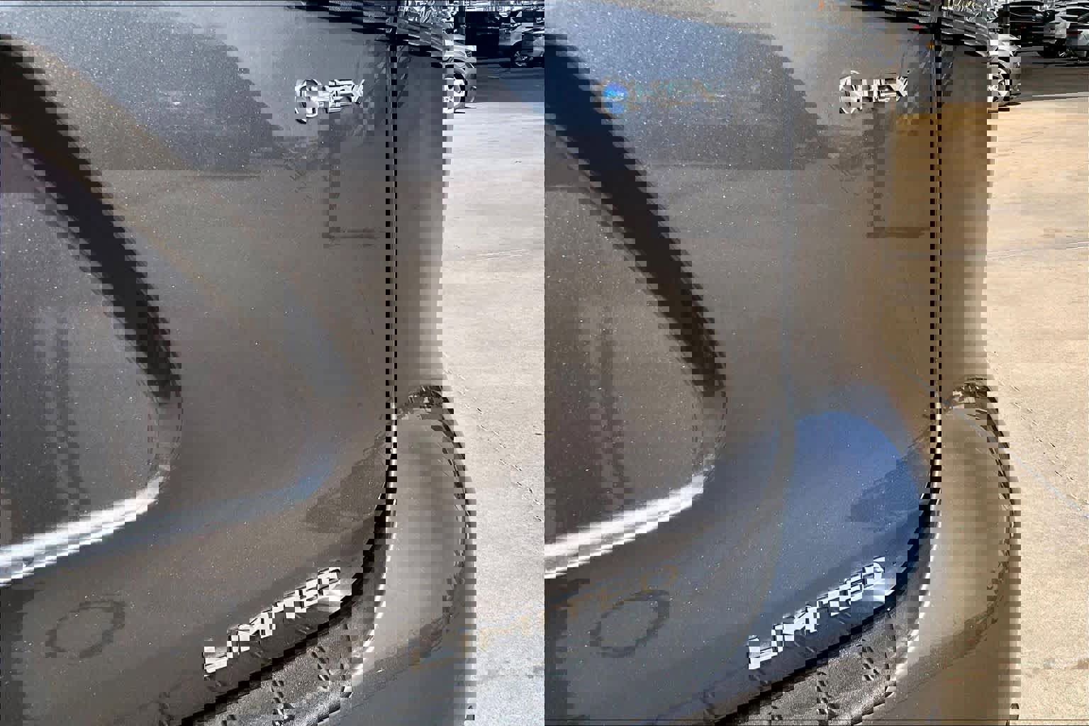 Used 2025 Toyota Highlander Limited image 29