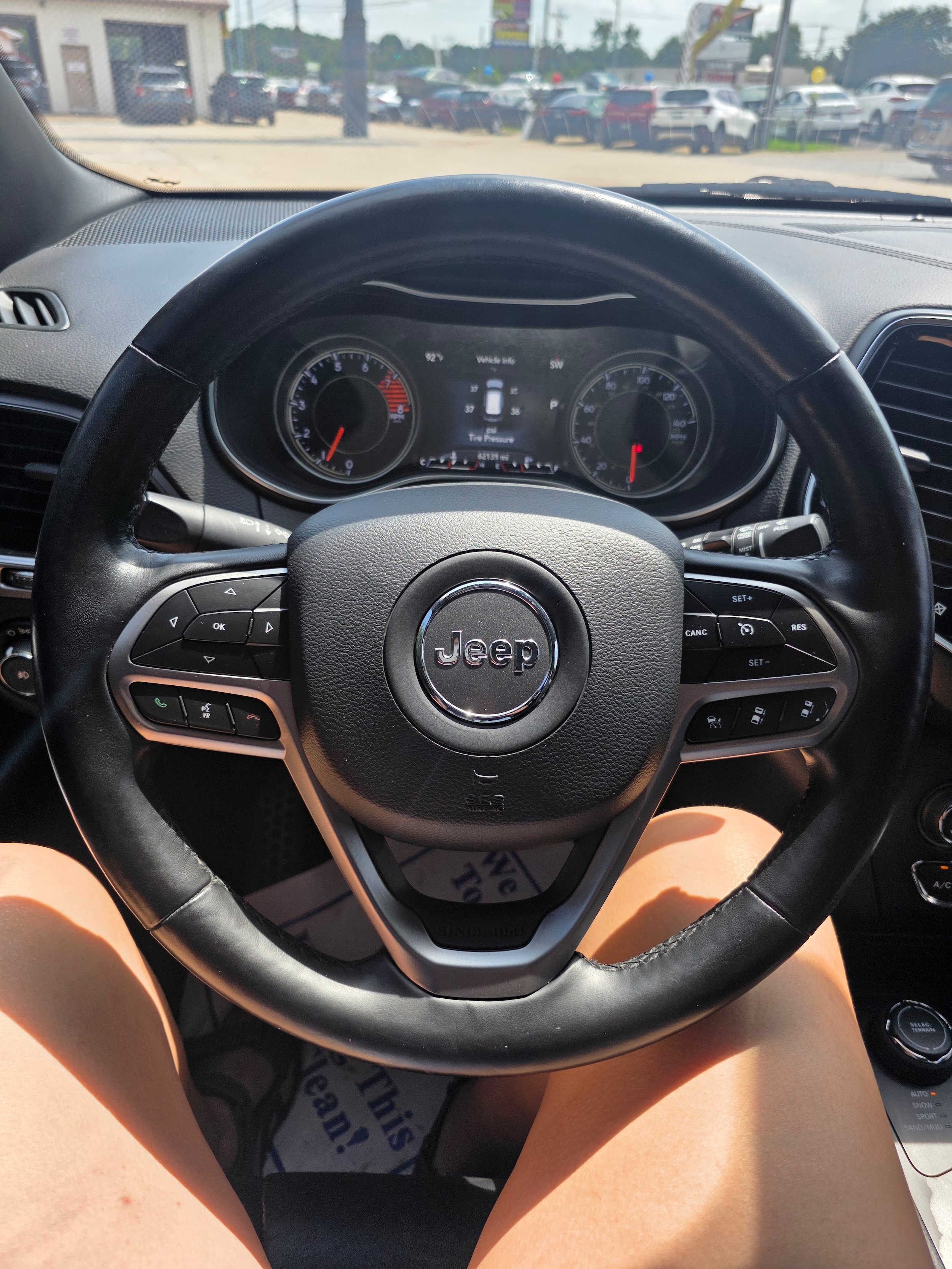 Used 2020 Jeep Cherokee High Altitude AWD/4WD image 9
