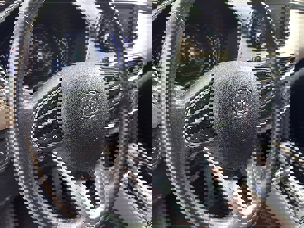 Used 2019 Hyundai Santa Fe Limited image 13