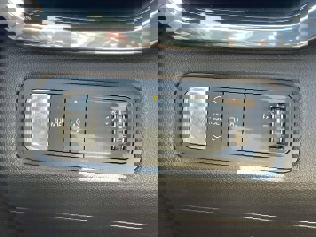 New 2026 GMC Acadia Elevation image 17