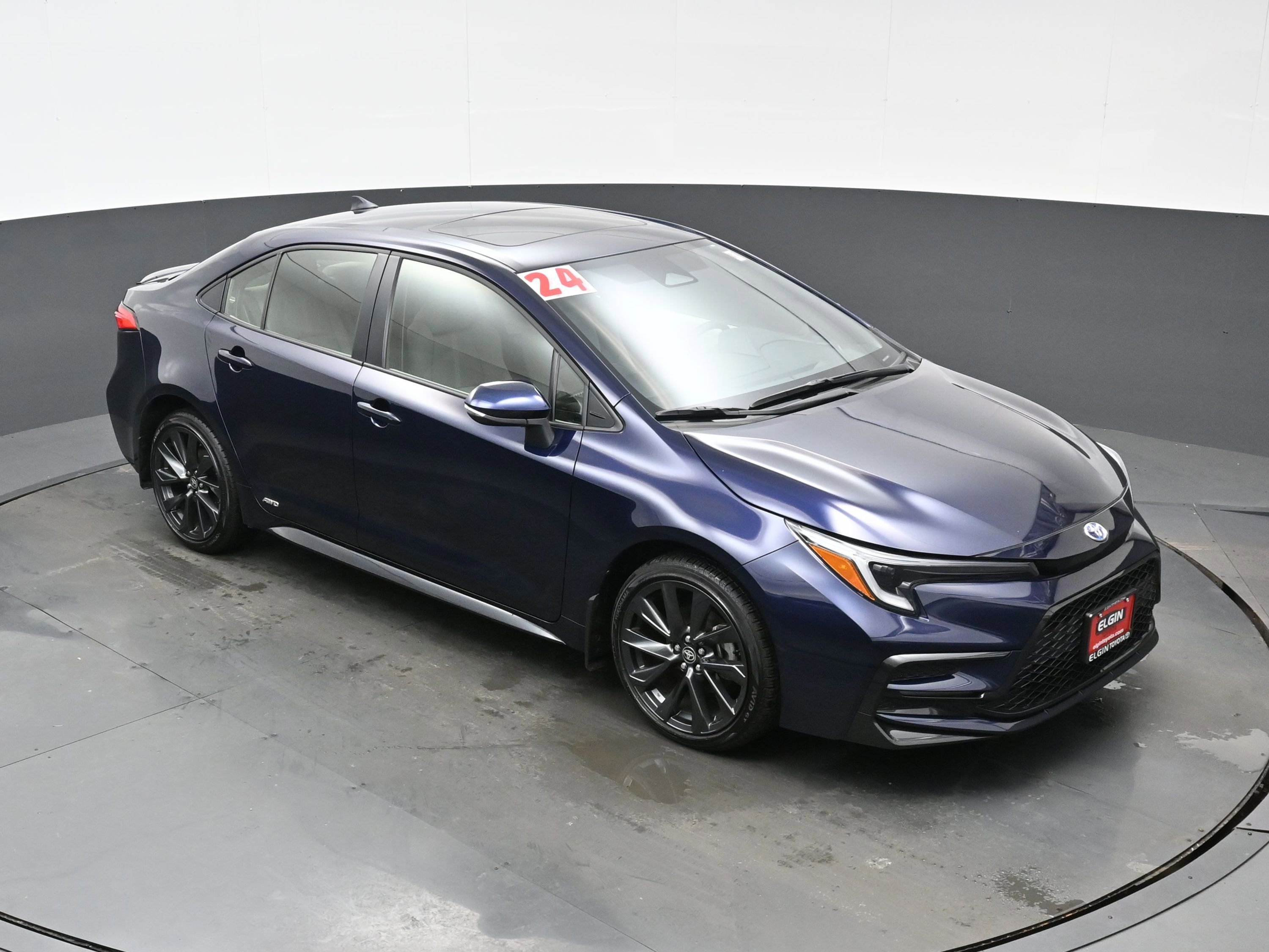 Used 2024 Toyota Corolla SE image 34