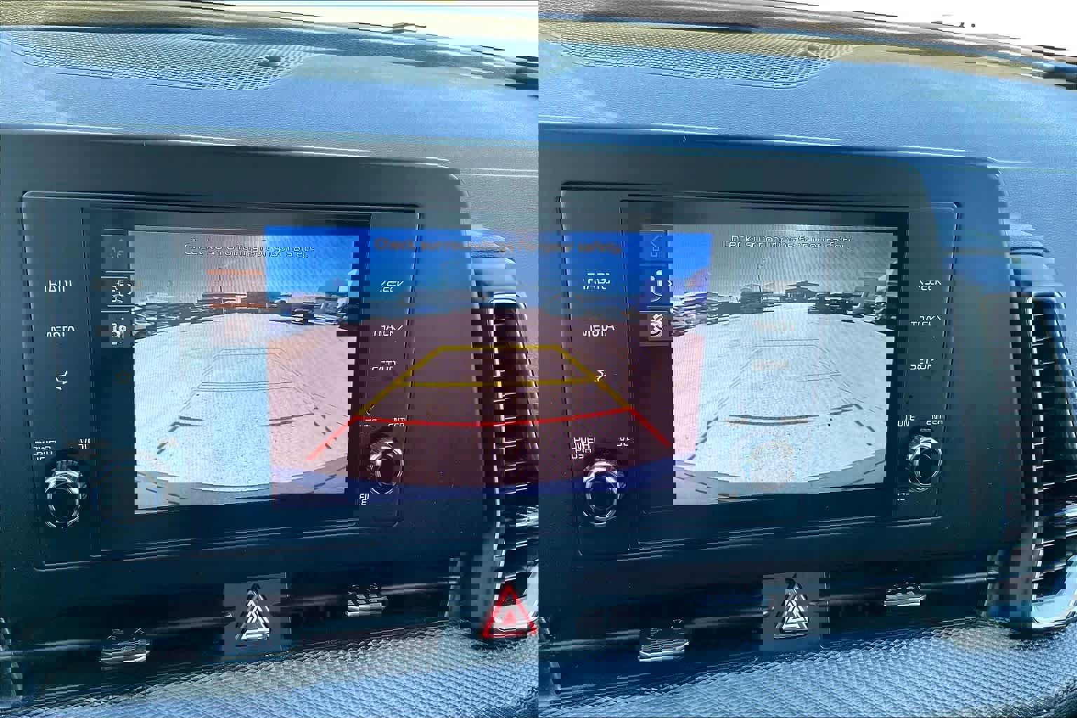 Used 2024 Kia Sportage LX image 26