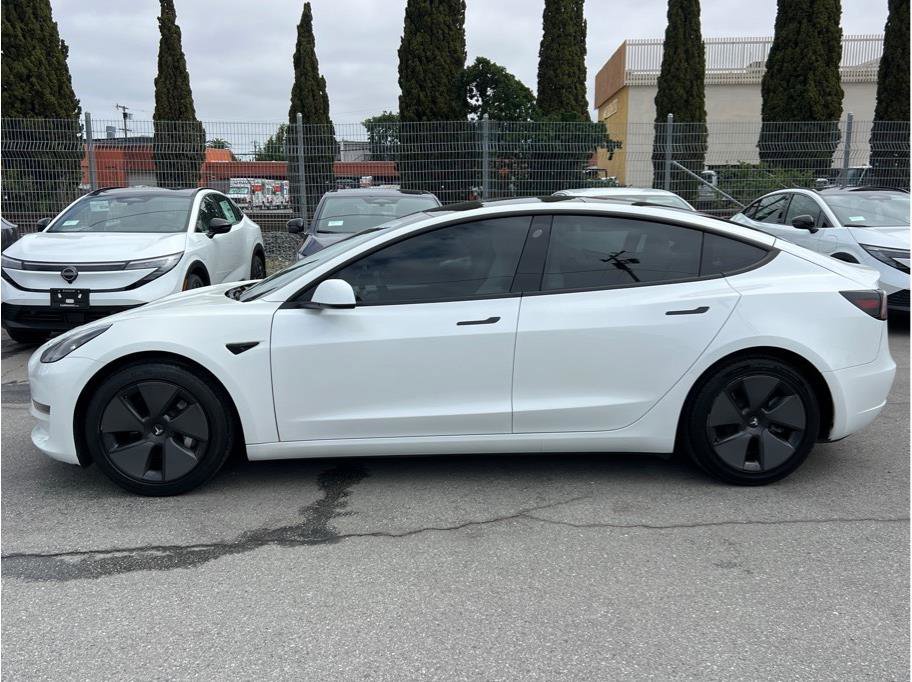 Used 2021 Tesla Model 3 Standard Range Plus RWD image 8