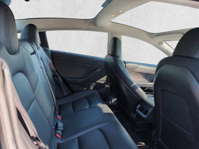 Used 2018 Tesla Model 3 Long Range RWD image 24